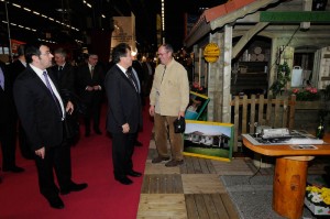 Visite dans les allées de la Foire en présence notamment de Jérôme safar