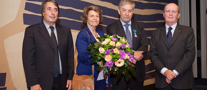 Remise des insignes de Chevalier dans l’Ordre National du Mérite à Gilles Du Chaffaut