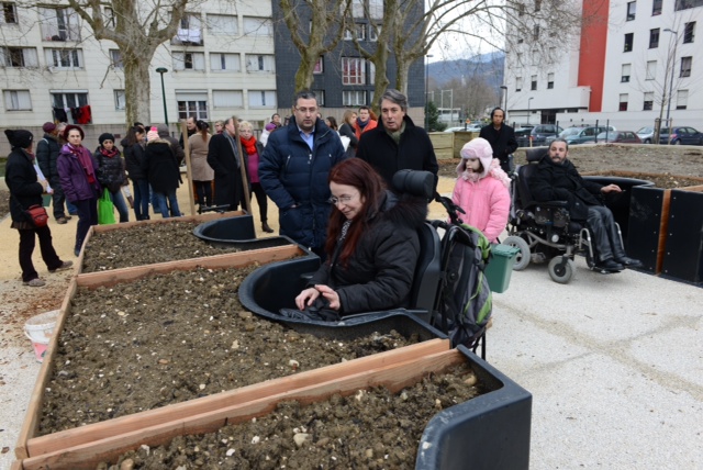 Visite du nouveau jardin partagé dans le quartier Jouhaux