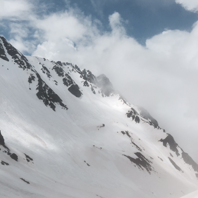 Col de Mine de fer. Entre 2100 et 2400m j'ai du faire la trace dans la neige.